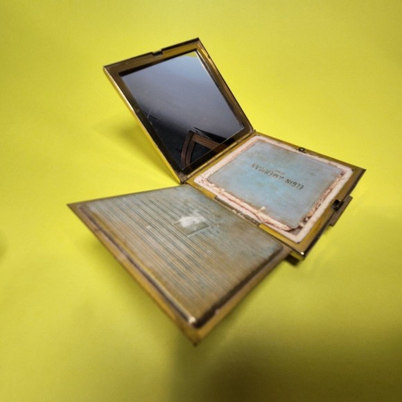 Vintage Elgin American Make-Up Compact Brass Etched Asian Bonsai Tree USA Made - Picture 5 of 12